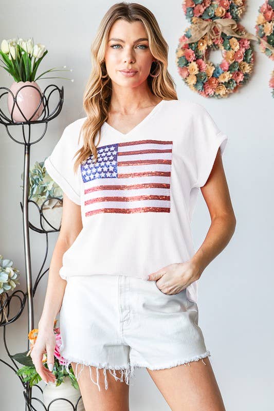 SOLID TOP w/ SEQUINS FLAG PATCH