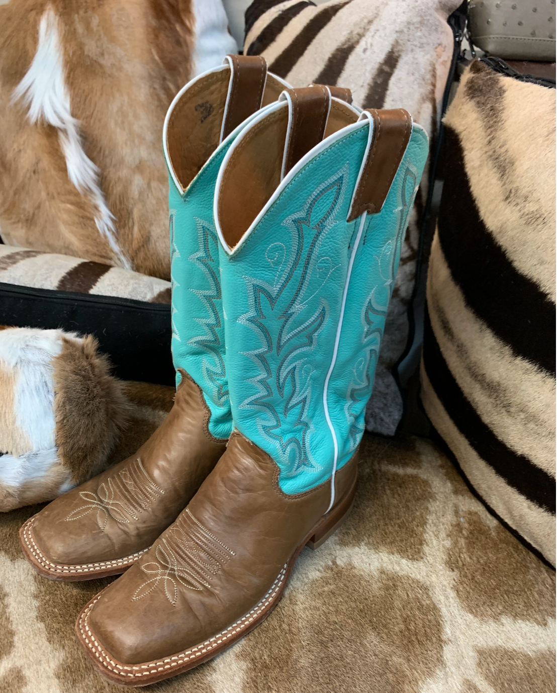 Teal justin boots best sale