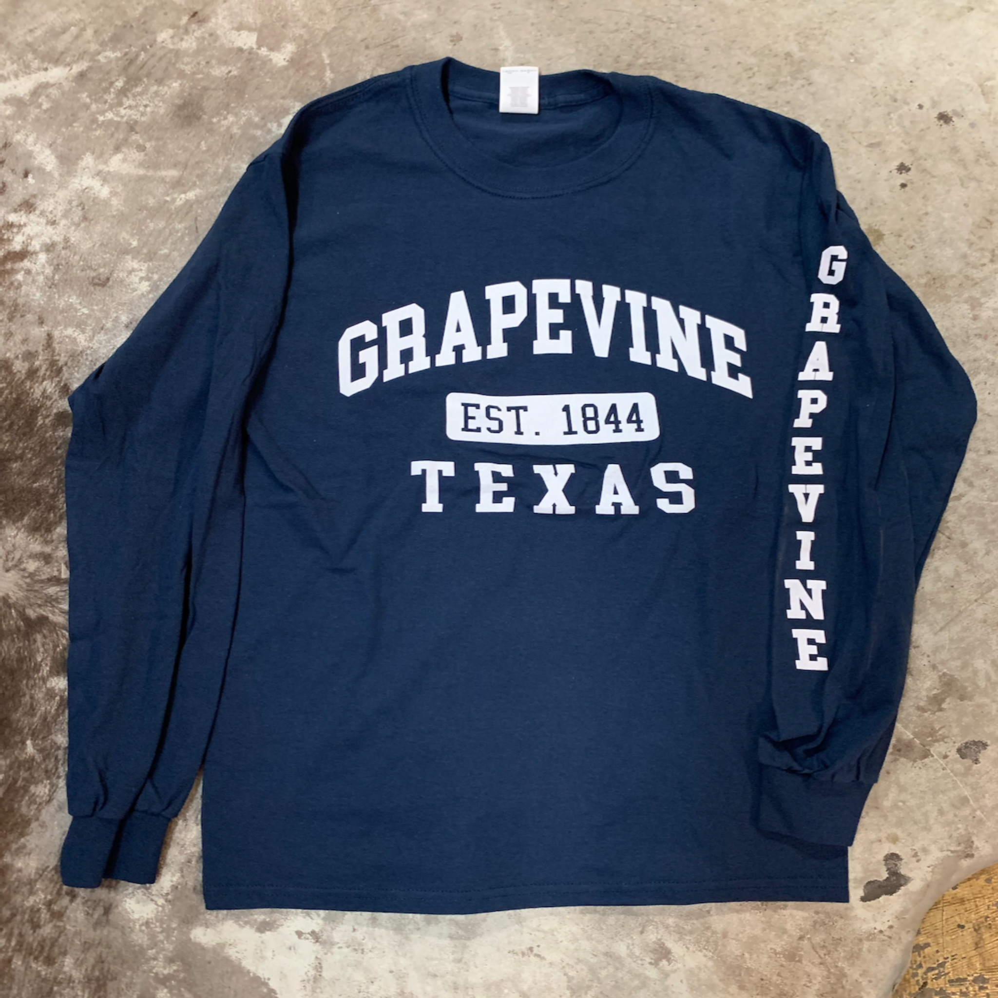 Long Sleeve Grapevine T-shirts